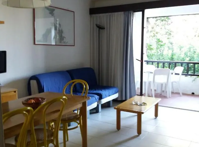 Portorotondo Gardens פורטו רוטונדו